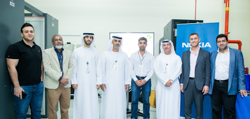 The teams of Etisalat UAE and Nokia that carried out the successful trial.