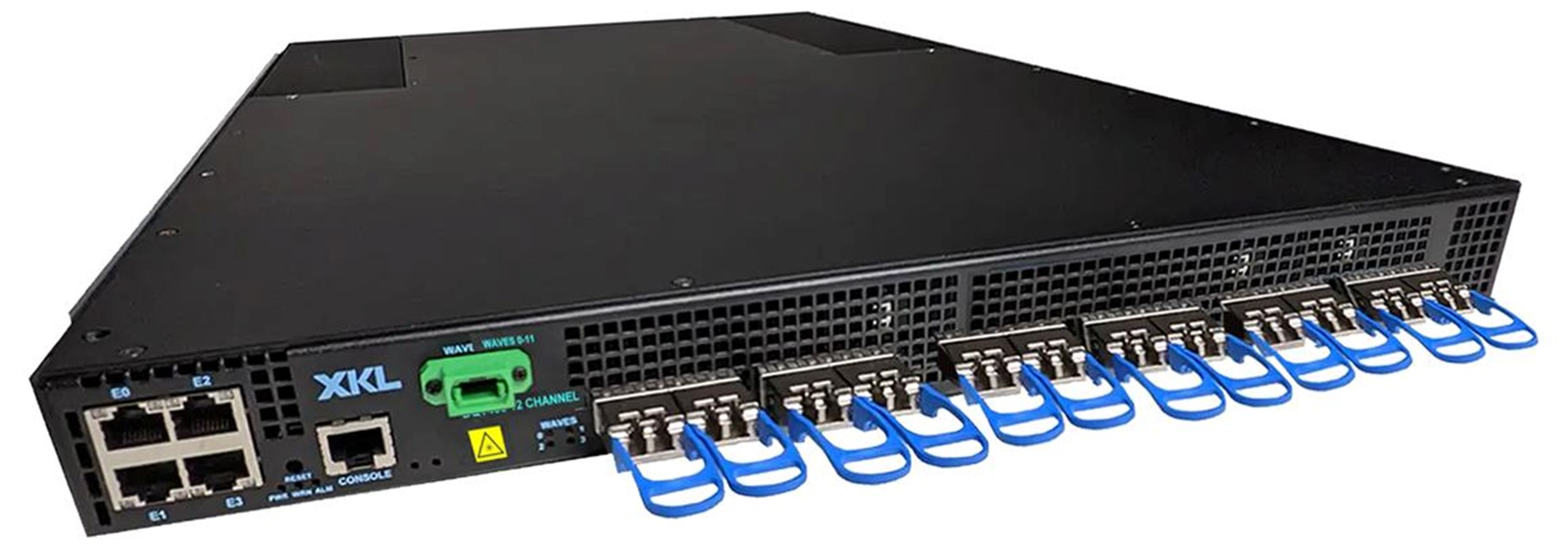 XKL's DQT400-12 is designed to support up to forty-eight 100GbE channels in 5 RUs with up to 19.2-Tbps of capacity.