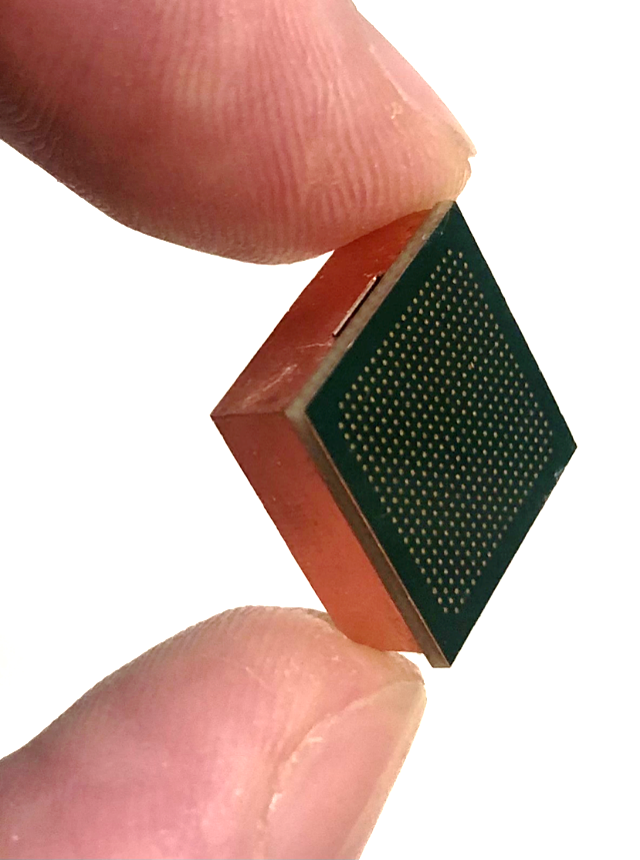 Nubis Communications has unveiled the XT1600 optical engine, the first product based on the company's optical interconnect technology.