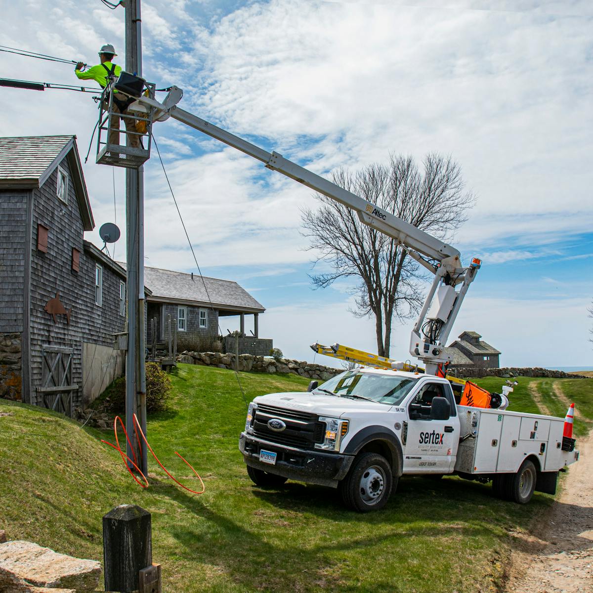 New Shoreham, RI, located on Block Island, RI, has lit a fully self-funded FTTH network.
