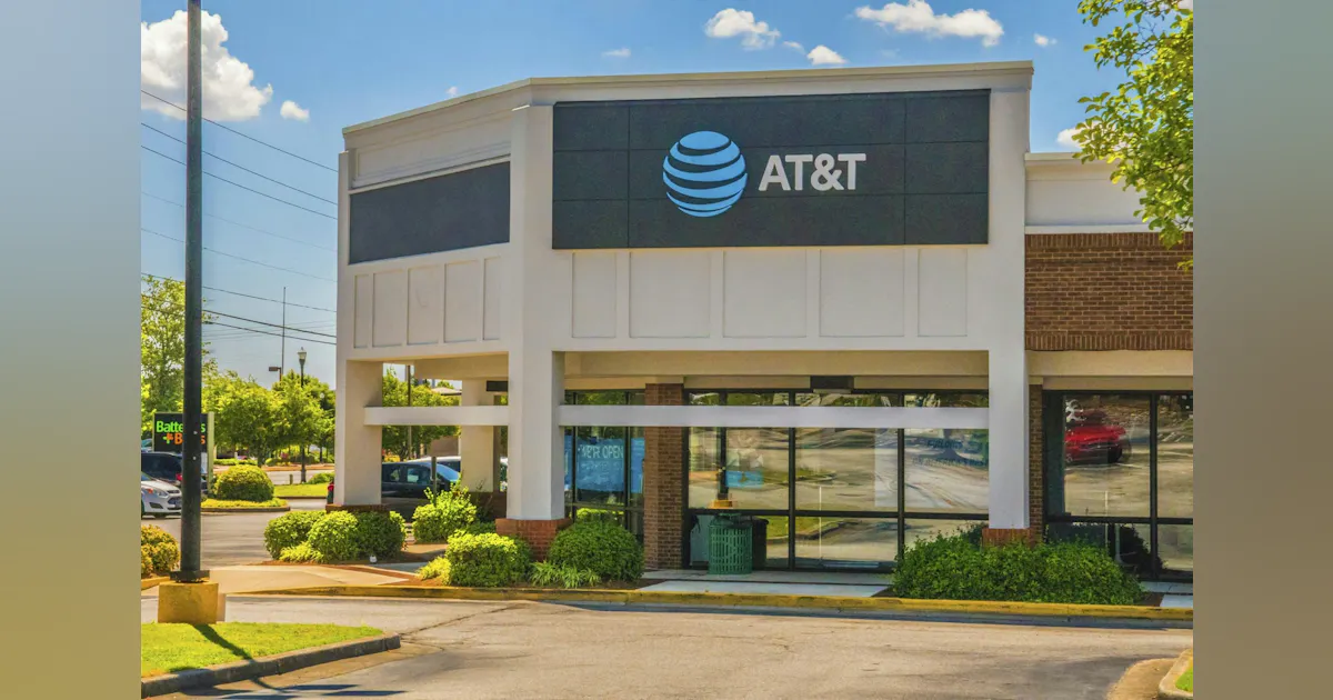 AT&T eyes extending its fiber reach beyond its 30M target | Lightwave ...
