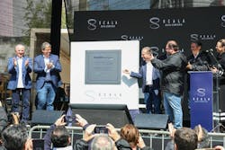 The Governor of São Paulo State, Tarcísio de Freitas; the Vice Mayor of Barueri, Beto Piteri; and Scala’s Co-Founder and CEO, Marcos Peigo, unveil the commemorative plaque for Phase 2 of the Tamboré Campus. The Governor of São Paulo State, Tarcísio de Freitas; the Vice Mayor of Barueri, Beto Piteri; and Scala’s Co-Founder and CEO, Marcos Peigo, unveil the commemorative plaque for Phase 2 of the Tamboré Campus.