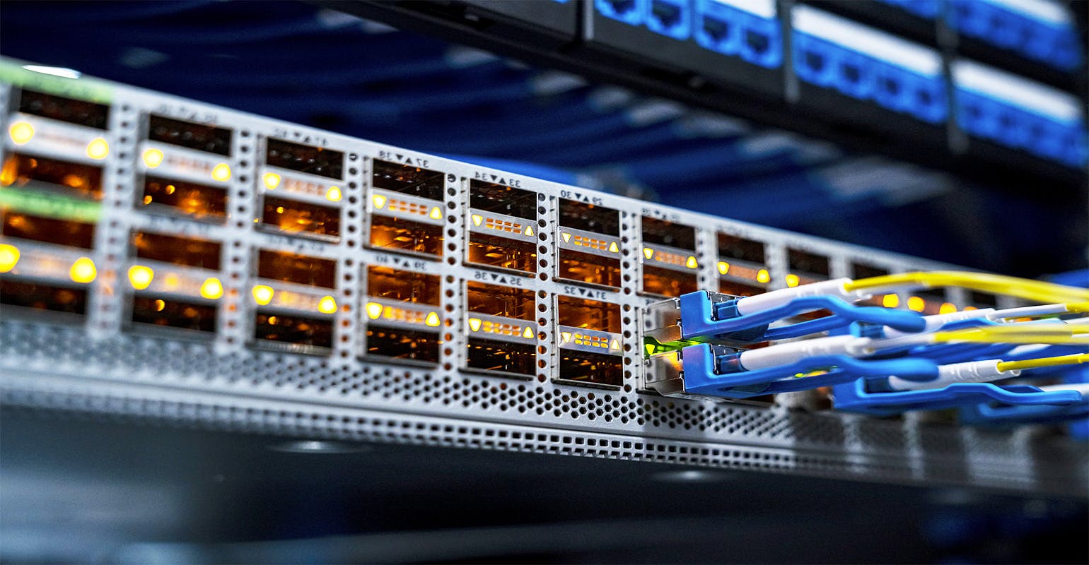 67e6aad7c3c3bad73538ab4c Cablespluggedinnetworkconnectioninaserver1540x800